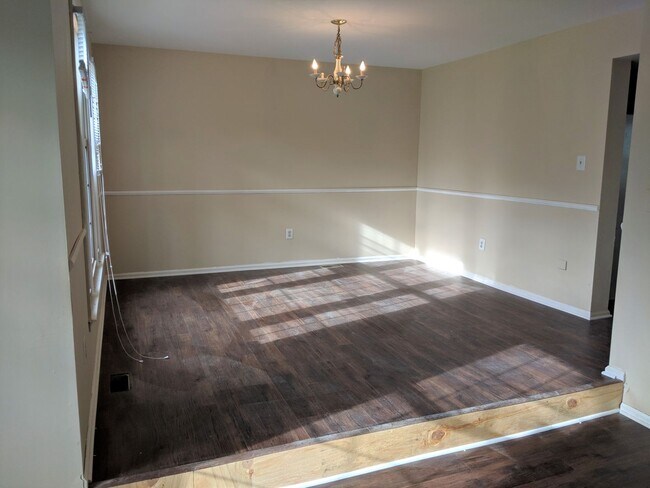 Foto del edificio - Spacious Single Family for Rent