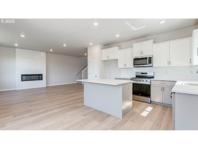 Foto del edificio - 9212 SE Azalea St