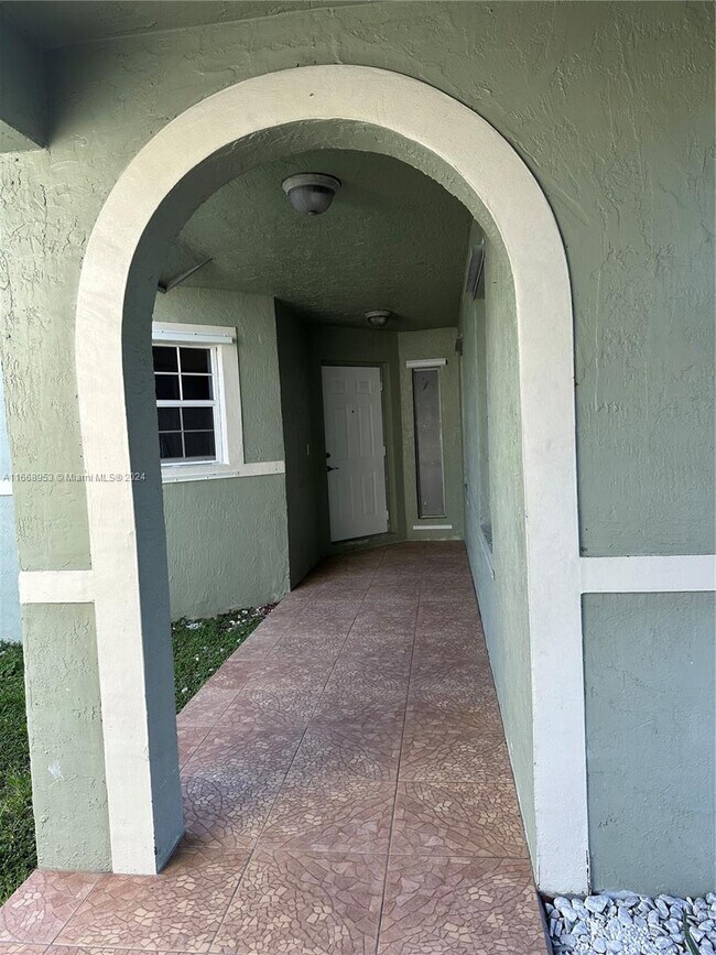 Building Photo - 24962 SW 128th Ct