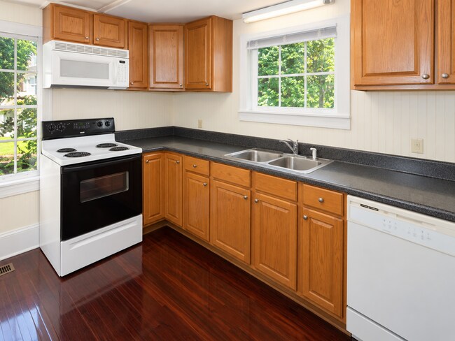 Foto del edificio - 312 N Jefferson St NE