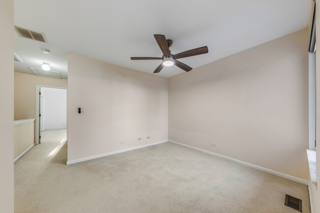 Building Photo - 1574 N St Marks Pl