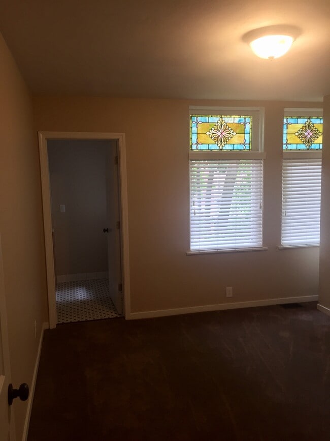 Bedroom 1 - 117 Stratford Avenue