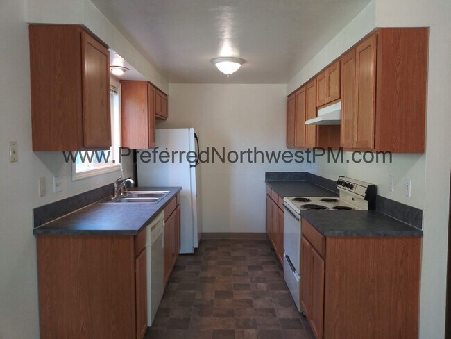 Foto del edificio - 4251 Daisy St