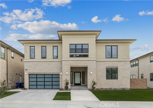 Foto principal - 11752 Hillsborough Ln