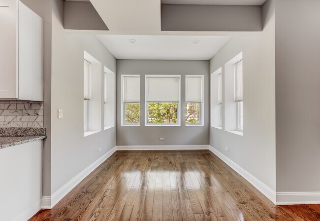 Foto del edificio - 1321 S Millard Ave