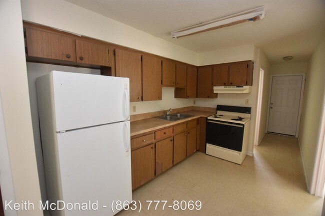 Building Photo - 2 br, 1 bath House - 1104 Roselle Ave