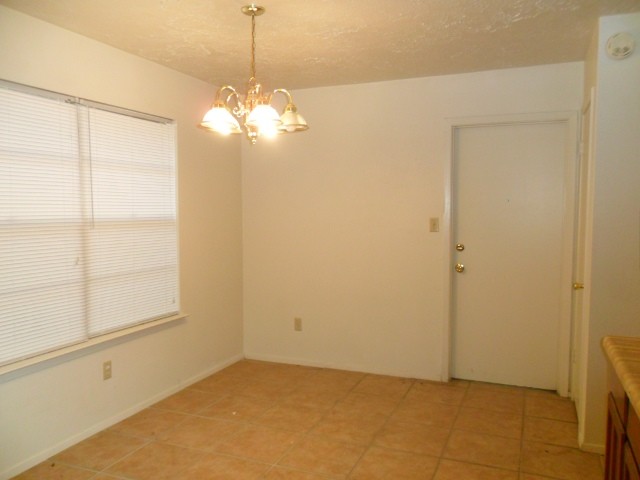 Building Photo - Oak Cliff Place in NW Houston