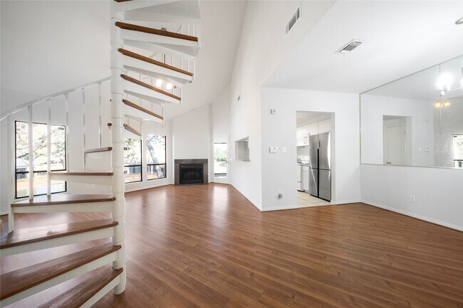 Foto del edificio - 4144 Greystone Way