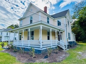 Building Photo - 907 Caldwell St