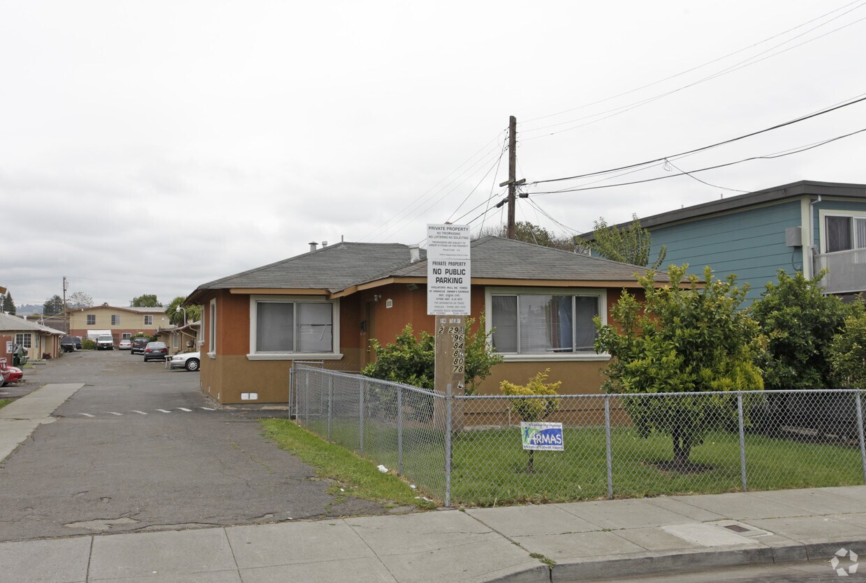 Building Photo - 22274-22278 S Garden Ave