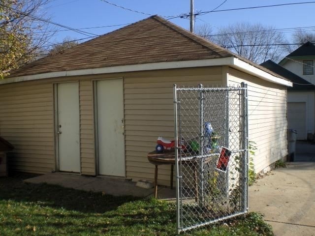 Foto del edificio - 2466 N 49th St