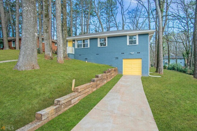 Building Photo - 4366 Glenwood Pkwy