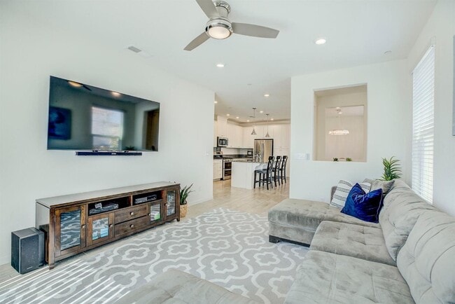 Building Photo - 4008 Gunnar Dr