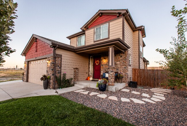 Building Photo - 9420 Yucca Way