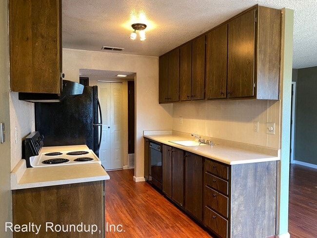 Building Photo - 1 br, 1 bath House - 3591 Quail Lakes Dr #100