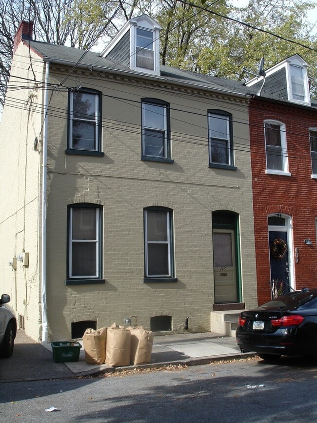 Building Photo - 116 Nevin St