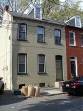 Building Photo - 116 Nevin St