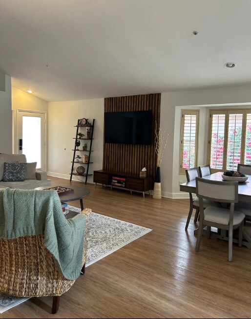 Foto del edificio - 8845 E Sunnyside Dr