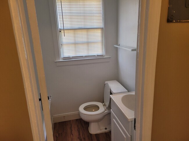 Baño - 115 Thomas Blvd