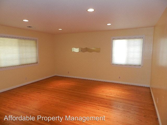 Foto del edificio - 102 Action Ct