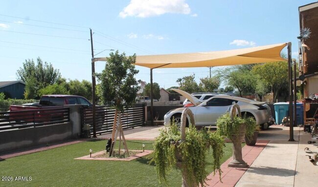 Foto del edificio - 4828 W Encanto Blvd