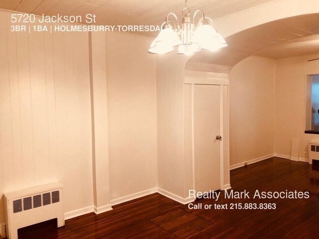 Building Photo - 5720 Harbison Ave