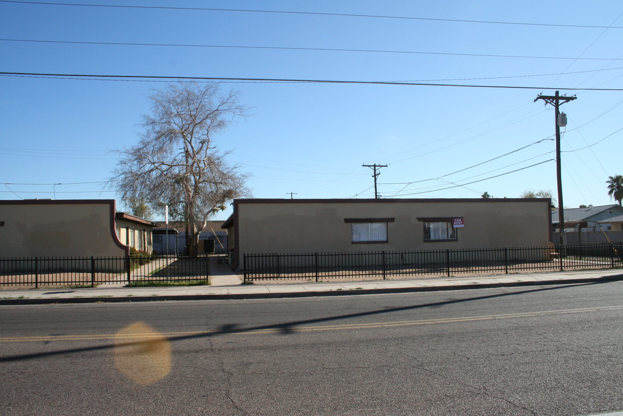Building Photo - 4811 N 37th Ave