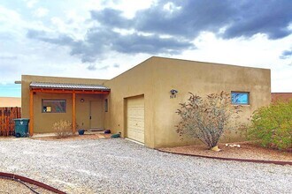 Building Photo - 7618 Mesa Del Oro Ln