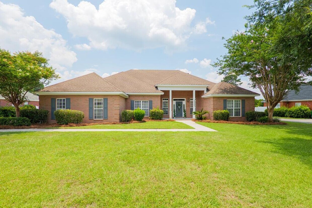 Foto principal - Gorgeous 4 bedroom in Arbor Run S/D