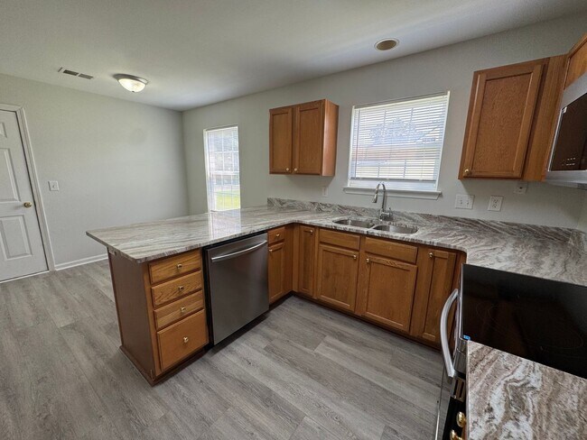 Foto del edificio - Longs - 4 Bedroom / 2.5 Bathroom Home