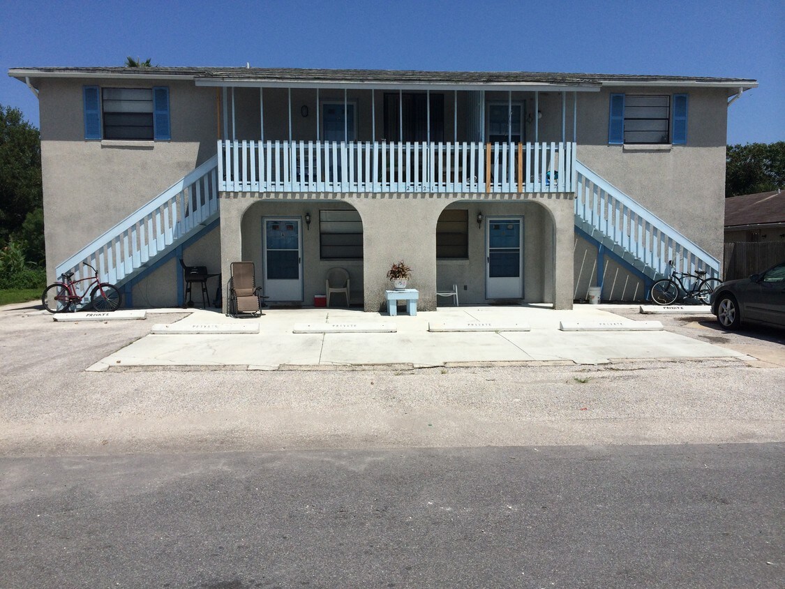 2121 Gordon Ave, Jacksonville Beach, FL 32250 Apartments in