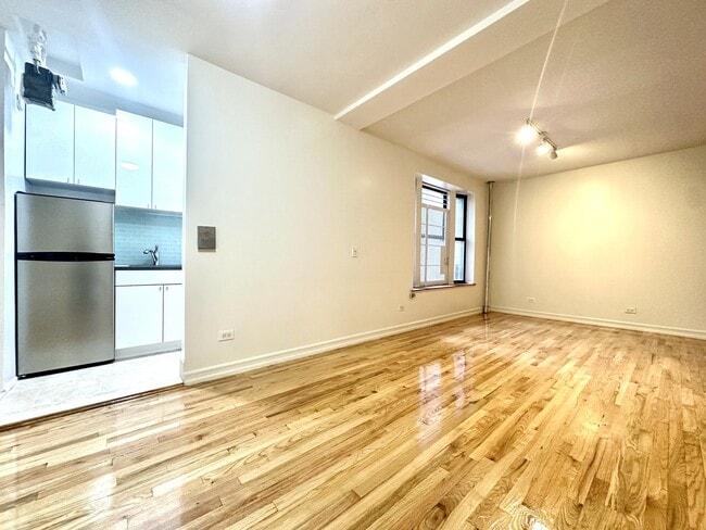 Foto del edificio - 610 W 150th St