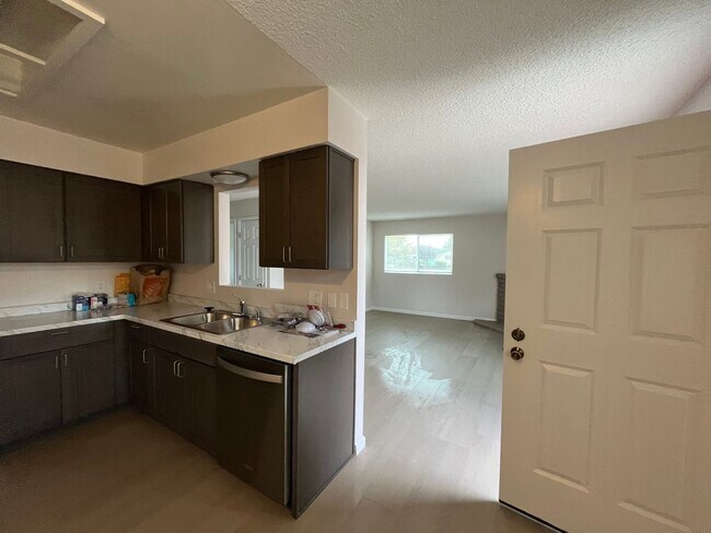 Foto del edificio - 22221 I St