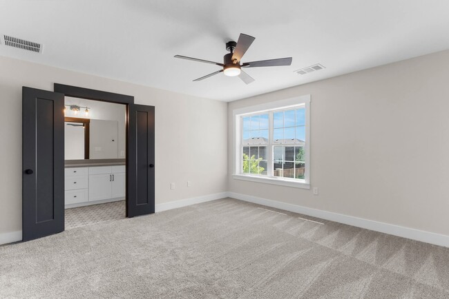 Building Photo - 1650 Palladio Loop