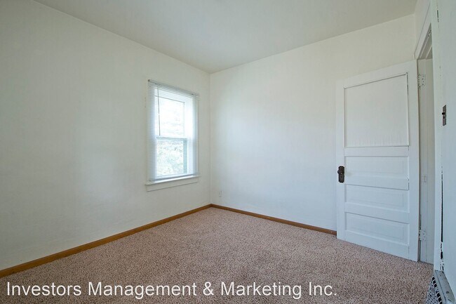 Building Photo - 2 br, 1 bath House - 18 8th Avenue NW