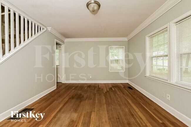 Foto del edificio - 2138 Pinehurst Dr