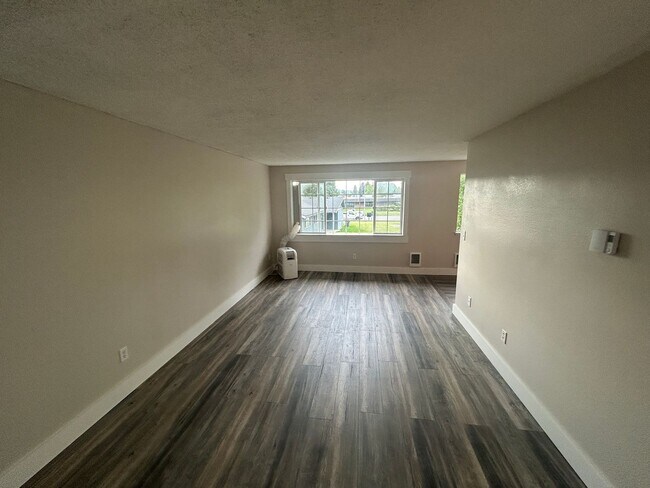 Foto del edificio - 2409 N St NE