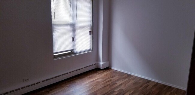 Foto del edificio - 2630 W Berwyn Ave