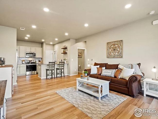 Building Photo - 3682 Ronald Reagan Ave