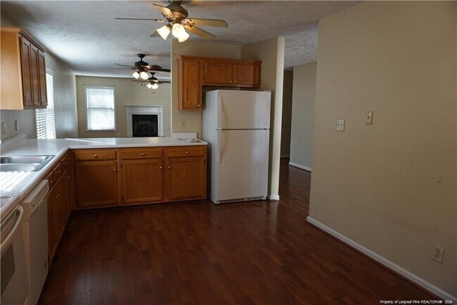 Foto del edificio - 7109 Summerlin Dr