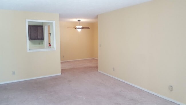 Building Photo - 1350 Brockett Pl