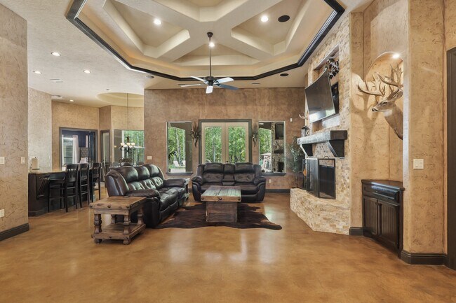 Building Photo - 11058 Crawford Circle