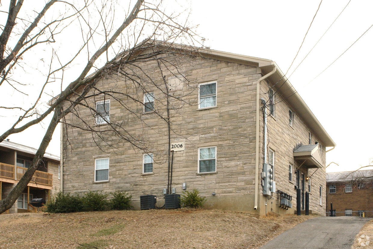 2006 Terril Ln, Louisville, KY 40218 Apartments in Louisville, KY