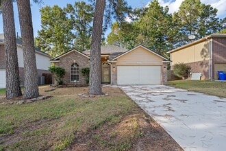 Building Photo - 12130 La Salle Oaks