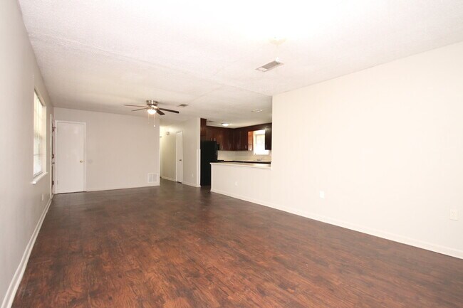 Building Photo - Updated 3BR/2BA Milton Ranch Home with Multiple Living Areas, Flex Space & Newly Updated Kitchen ...