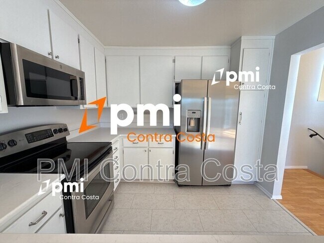 Building Photo - 4894 Starflower Dr