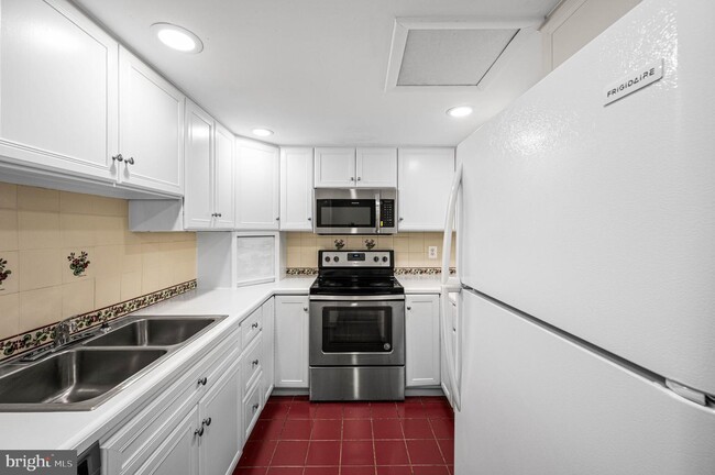 Foto del edificio - 1518 Manley Rd