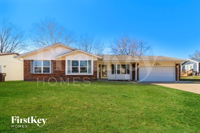 Foto principal - 1407 Sandra Elaine Dr