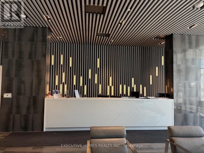 Building Photo - 2481 Taunton Rd