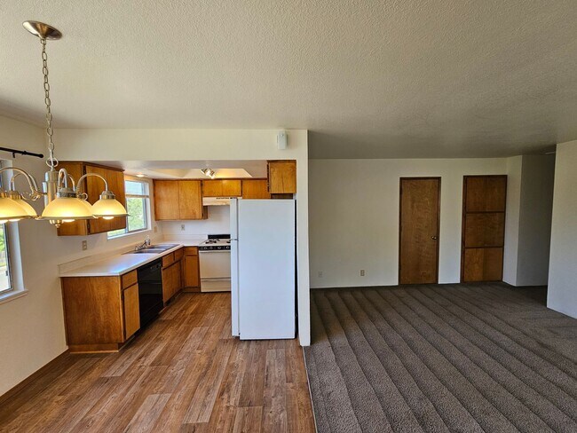 Building Photo - HT129.66